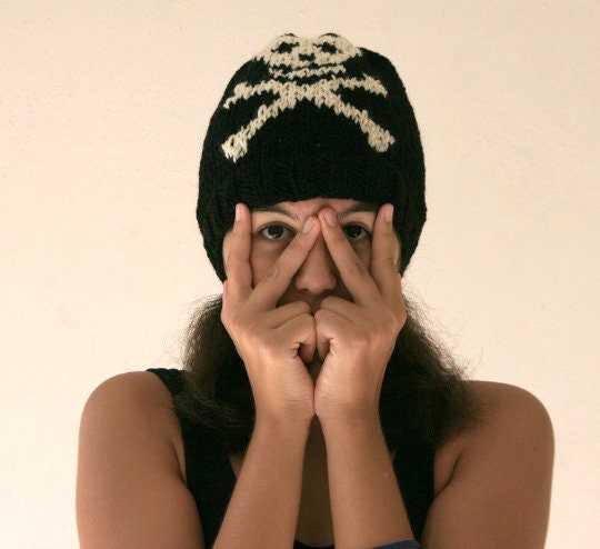 Skull and Crossbones Knit Hat in Black and Cream - Slouchy Knit Beanie ...