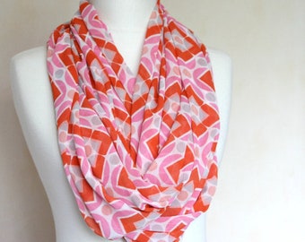 Geometric Pattern Infinity Scarf in Coral and Blush - Bright Summer Scarf - Circle Scarf - Spring Fall Fashion - Women Teens Accessories