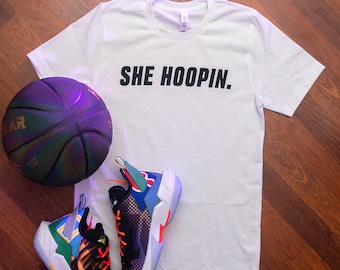 She Hoopin Women&#39;s Basketball T-Shirt