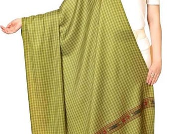 Fine quality Kashmiri Pashmina Wool Shawl: Large Checkered Design, Soft (50x100 Inches)