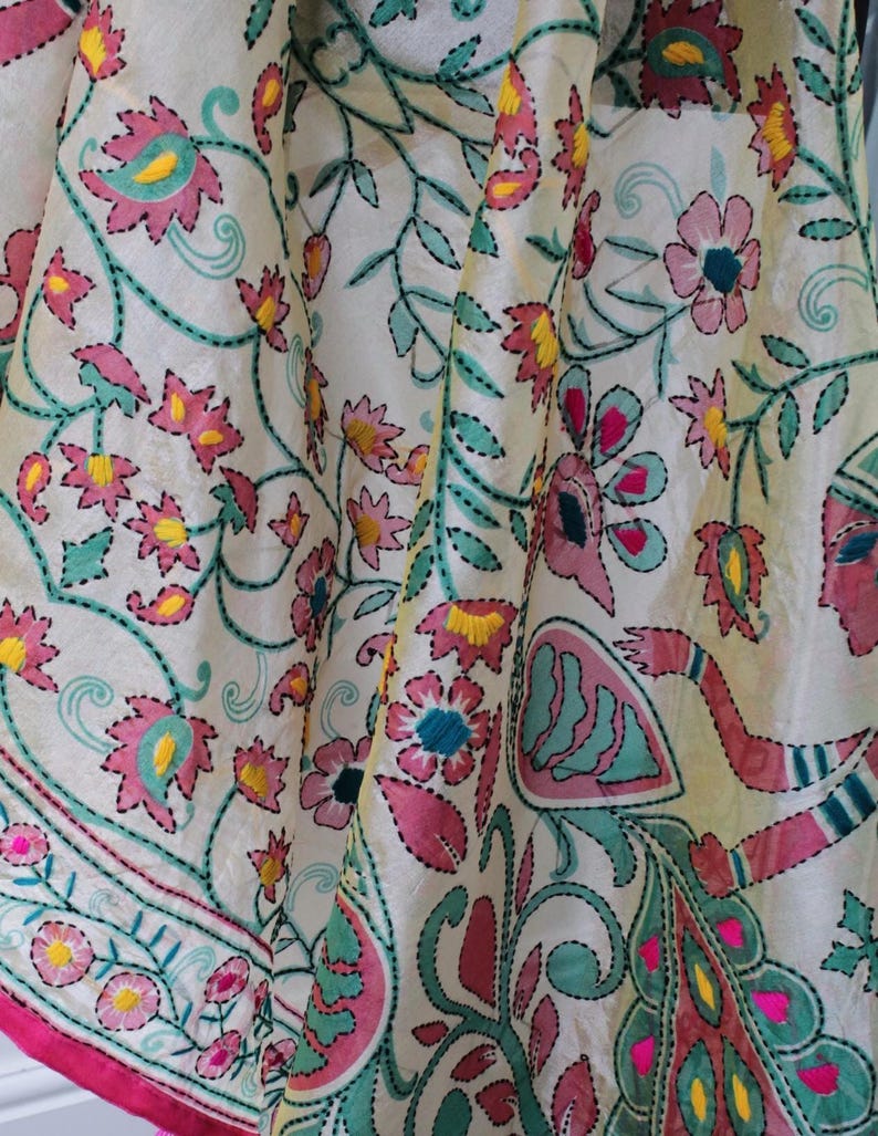 Mughal Darbar Phulkari Dupatta Seide / Hand bestickt / Festliche Hochzeit Dupatta / Floraler Schal Bild 5