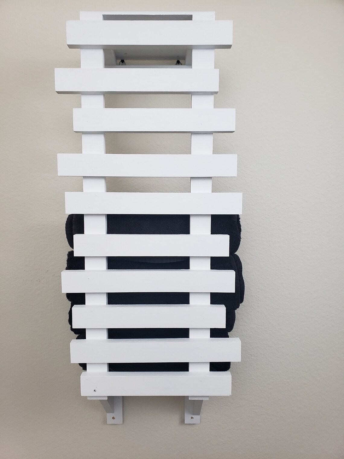 Wall Blanket Holder Weathered Quilt Holder Blanket Rack Etsy