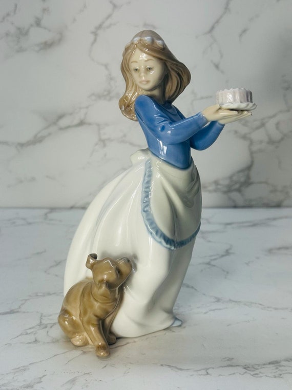 LLADRO NAO ◆ 少女と２匹の子犬 フィギュリン 陶器 人形 置物 LLADRO NAO ◇ 少女と2匹の子犬 フィギュリン 陶器 人形 置物の通販は