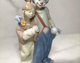 Retired Lladro #7686 'Pals Forever' Clown & Girl w/ Dogs 2000 Figurine with Box