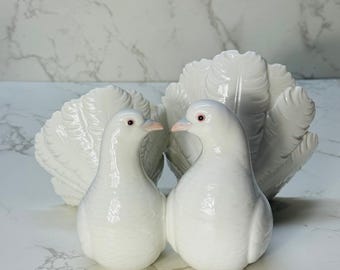 LLADRO Figurine Spain #1169 "Couple Of Doves"
