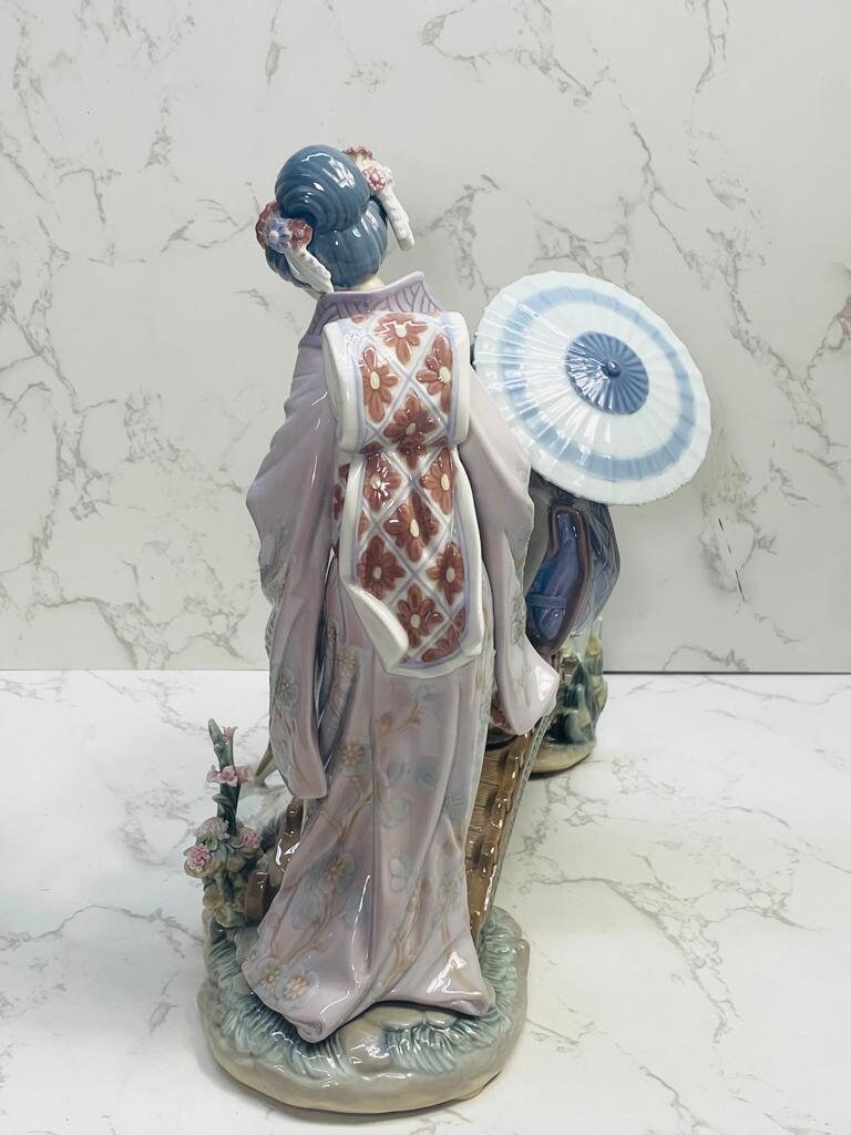 Lladro 1445 SPRINGTIME IN JAPAN Girls Bridge Porcelain Figurine