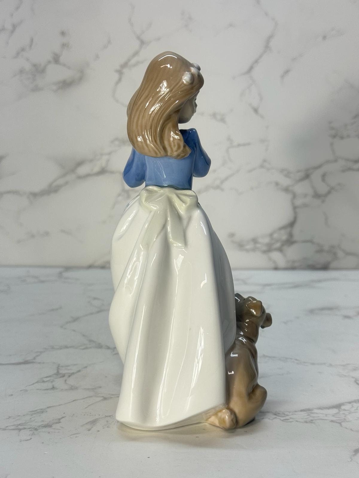 LLADRO NAO リヤドロ ナオ 仔犬の誕生日 1045 NAO ナオ 仔犬の誕生日 02001045 | ブランド洋食器専門店ル