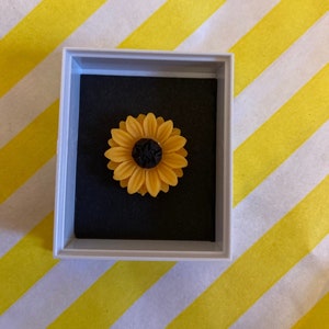 The wee sunflower in a box ,Shelf Ornament, Kawaii Keepsake, Feelgood Gift, Pocket hug, Missing You Gift, Quirky Gift, Unique Gift, Cute