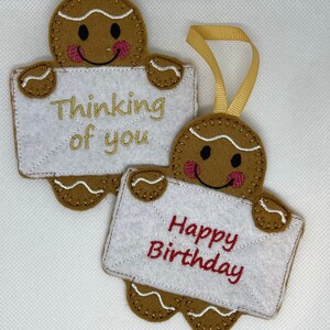 Lebkuchenmann hält Umschlag mit personalisierter Nachricht, alles Gute zum Geburtstag, denkt an dich, Liebe senden, Valentinstag, Muttertagsgeschenk