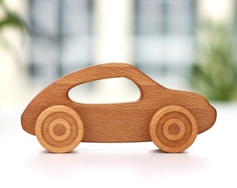 Voiture de jouet en bois, voiture de poussée faite à la main, cadeau d'enfant en bas âge, cadeau d'anniversaire, décor de pépinière, voiture de bébé en bois, jouet de Montessori, jouet organique, respectueux de l'environnement