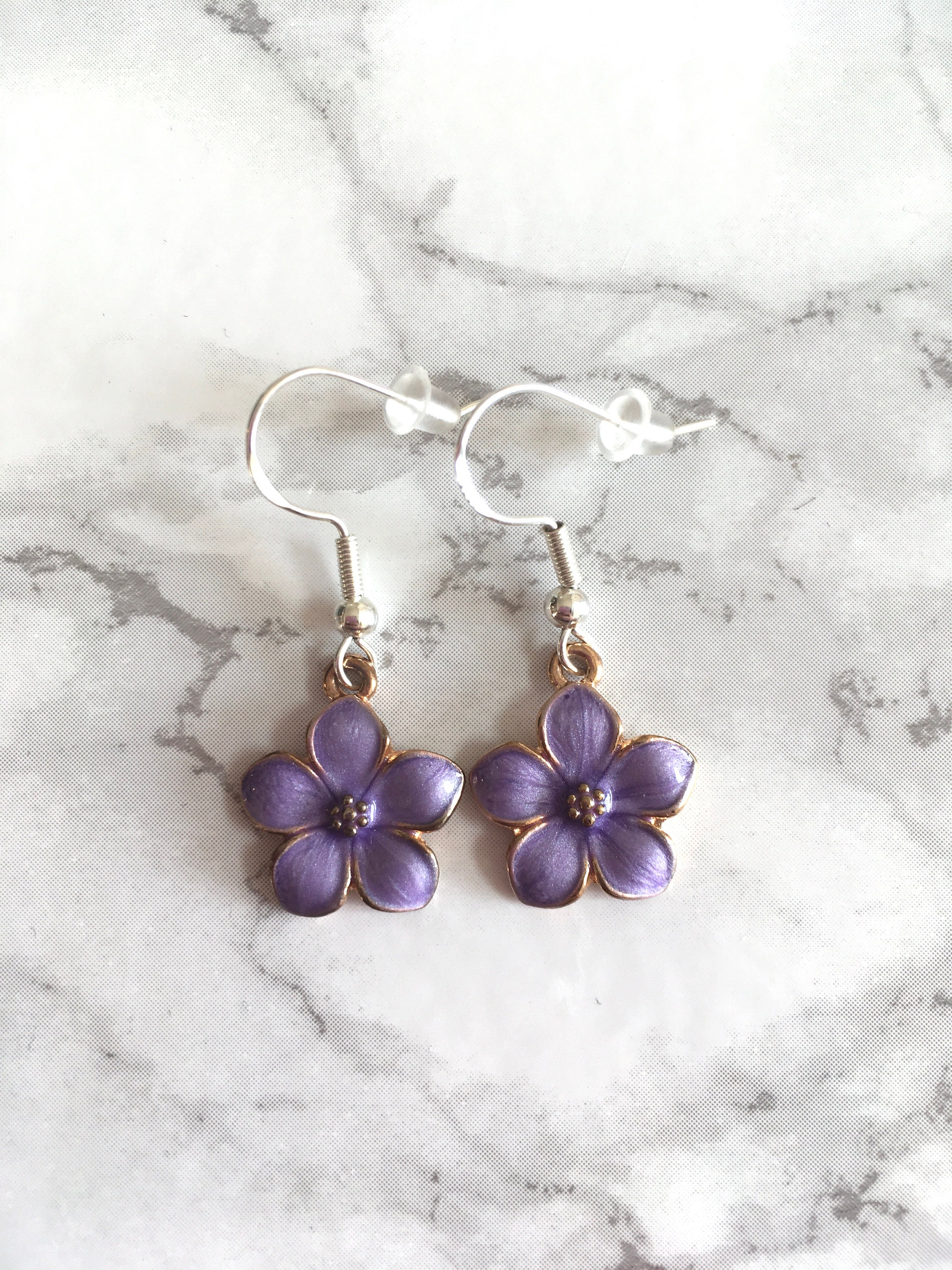 Handmade purple flower earring's with gold accents Etsy