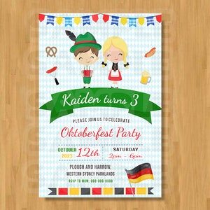 Pode incluir: Convite para uma festa de Oktoberfest com personagens de desenhos animados em trajes tradicionais alemães. O convite apresenta o texto "Kaiden faz 3 anos" e detalhes do evento, incluindo data, hora e local. Uma bandeira alemã também está incluída.