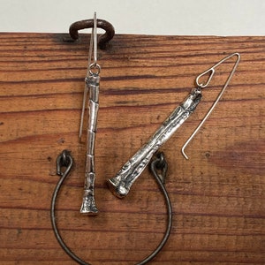 Crow Leg drop earrings 2