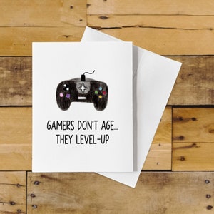 Funny Gamer Birthday Card Pun – Gamers Don’t Age… They Level-Up