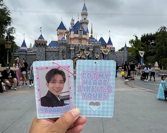 My Darling Seventeen's Darl+ing Inspired Acrylic Photo Card Holder & Stand