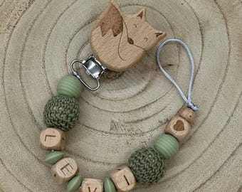 Personalisierte Schnullerkette mit Namen für Jungen Mädchen in Grün | Clip Fuchs mit Häkelperlen | Geschenk zur Taufe, Geburt oder Babyparty