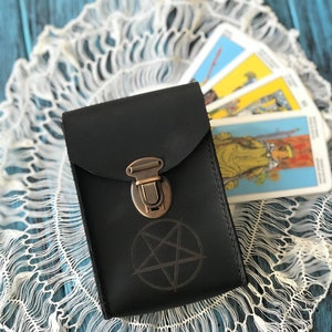 Caja de la tarjeta de tarot de cuero negro, caja de cubierta de Tarot PERSONALIZADO, bolsa de Tarot