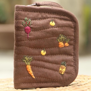Handmade Linen Quilted Zipper Wallet with Embroidered Vegetables & Fruits