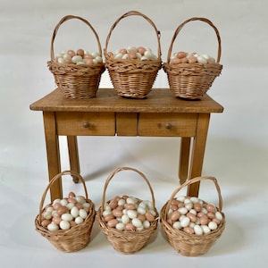 Miniature egg baskets for Neapolitan nativity scene props presepe Napoletano santon dollhouse