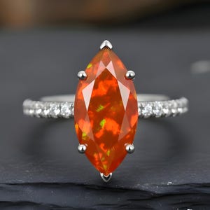 Marquise mexikanischer Feueropal Ring, Diamond Pave, Sterling Silber Statement