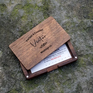 Visitekaartjeshouder, visitekaartjeshouder, houten portemonnee, gepersonaliseerde visitekaartjeshouder, gegraveerde visitekaartjeshouder