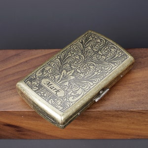 Portasigarette in ottone inciso personalizzato per 12 sigarette, scatola per sigarette, portasigarette in metallo, regalo per il padre, regalo per lui/lei