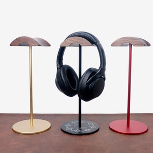 Personalized wood headphone stand with engraving, headphone holder for him