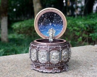 Constelaciones personalizadas Girar caja de música con grabado para niñas, Caja de música Castle in the Sky bebé mujeres esposa hija regalo de Navidad