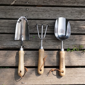 Personalisierte Gartenwerkzeuge Set, Gärtner Ruhestand Geschenk für Mama, Vater, Handkelle, Muttertagsgeschenk Bild 1