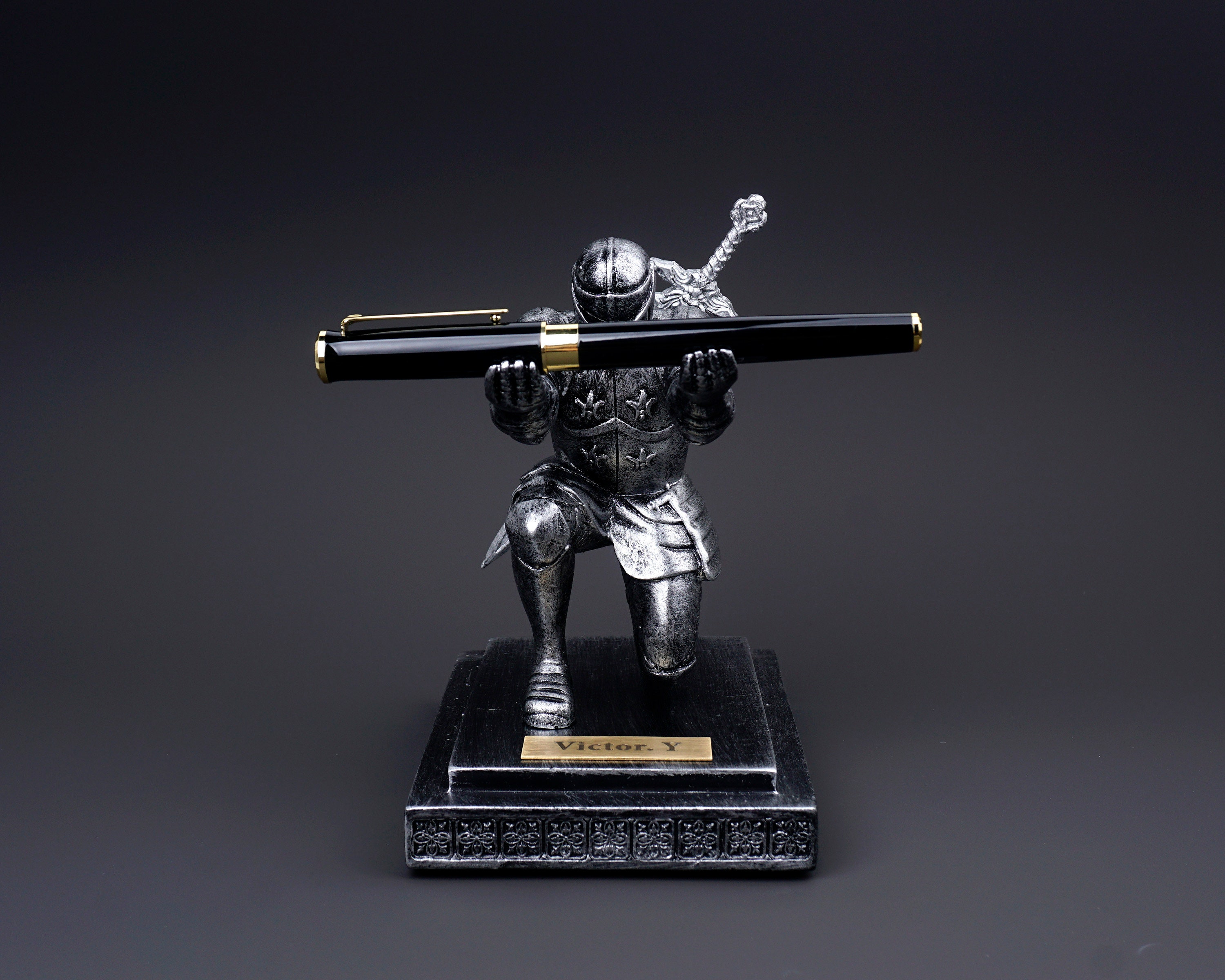 Knight pen sale holder