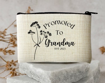 Grandma Floral Makeup Bag, New Baby Announcement To Grandma, Floral Grandma Cosmetic Case, New Grandparents Gift, Promoted To Grandma