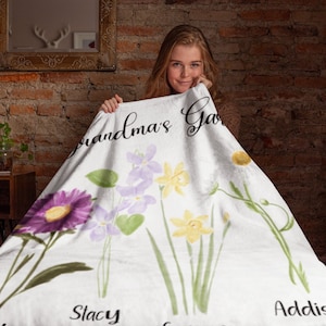 Manta personalizada con el jardín de la abuela, jardín de la abuela con los nombres de los nietos y flores del mes de nacimiento, jardín de la abuela, manta polar acogedora