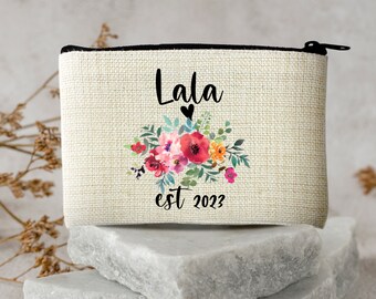 Neues Lala-Geschenk, personalisiertes neues Lala-Kosmetiketui, Lala-Make-up-Geldbörse, Geschenk für neue Großeltern, werdende Oma, florale Baby-Ankündigung