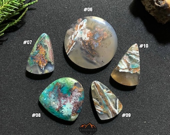 Best quality Chrysocolla cabochon with copper