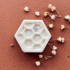 Gardenia | Soy Wax Melts | Scented | 4 x Wax Melts | Gift | Floral Vegan Friendly and Cruelty Free