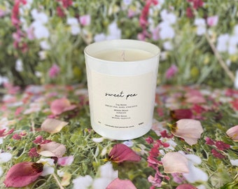 Handmade Sweet Pea Soy Candle | Luxury Scented Candle | Vegan Friendly and Cruelty Free | Gift | 220g of Scented Bliss