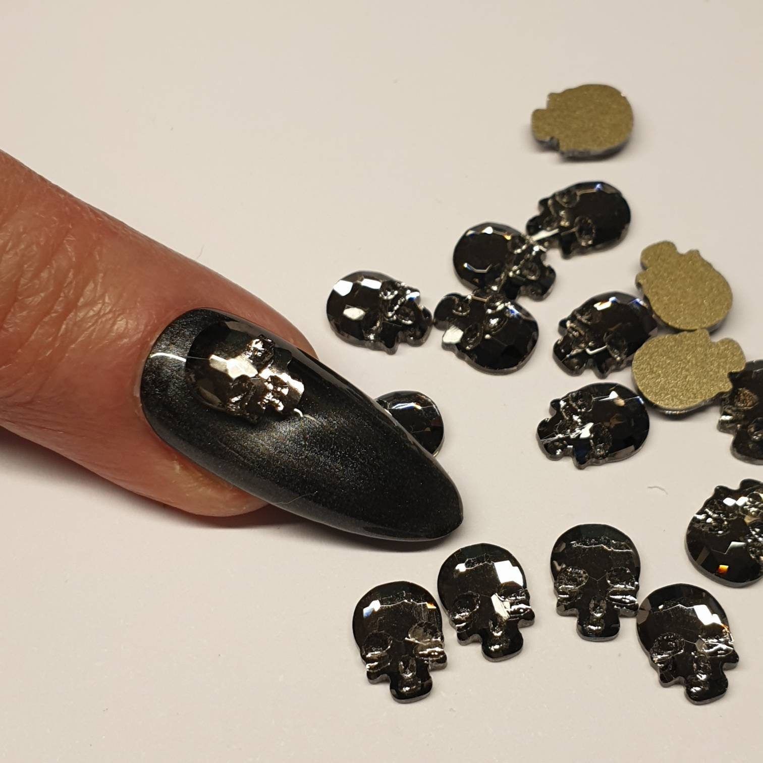 100 pcs Crystal Nail Rhinestone 3D Diamond Gem Nairl Decoration - Shiny  Rhinestones For Glitter Nail - Crystal Rhinestones for Nails