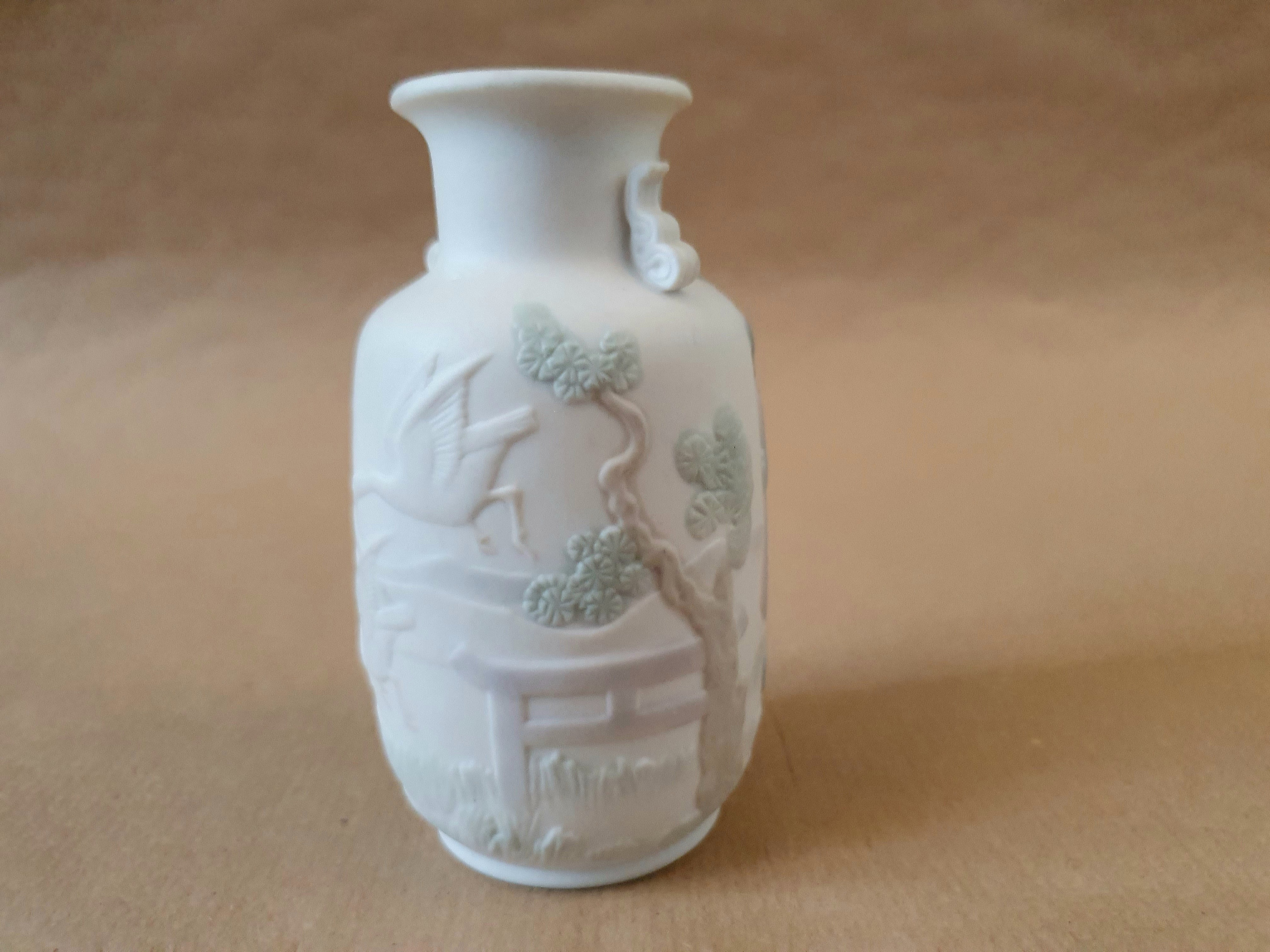 Beautiful Lladró 5257 vasedecorated Small Japanese Vase Sculpted by