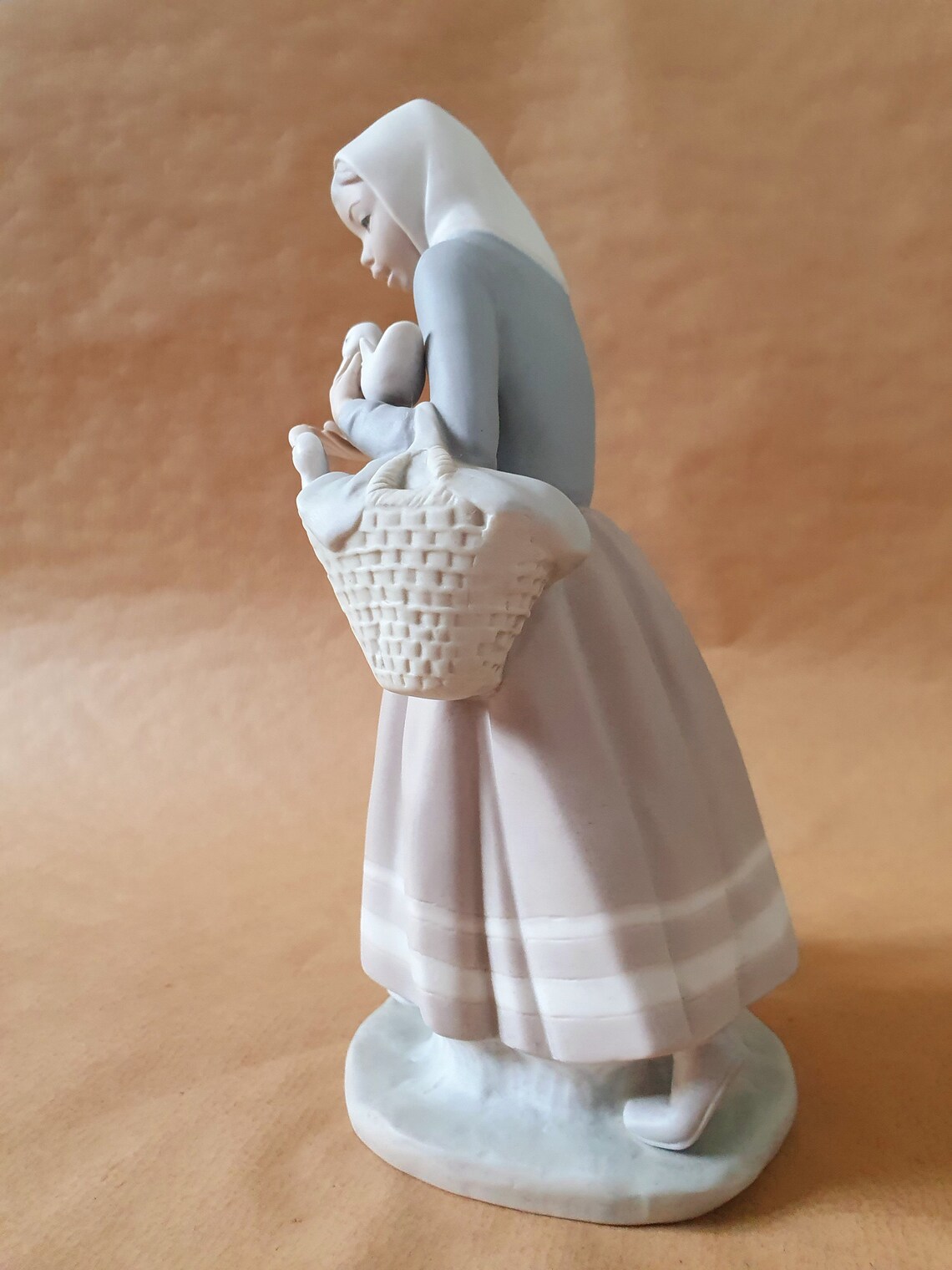 lladro shepherdess with ducks