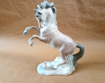 MAGNIFICENT Extremely Rare Lladró  #0356.13 &quot;Horse and Squirrel&quot; Unique Factory Second Very Rare. Hard to find.         Lladro 0356.13 #225