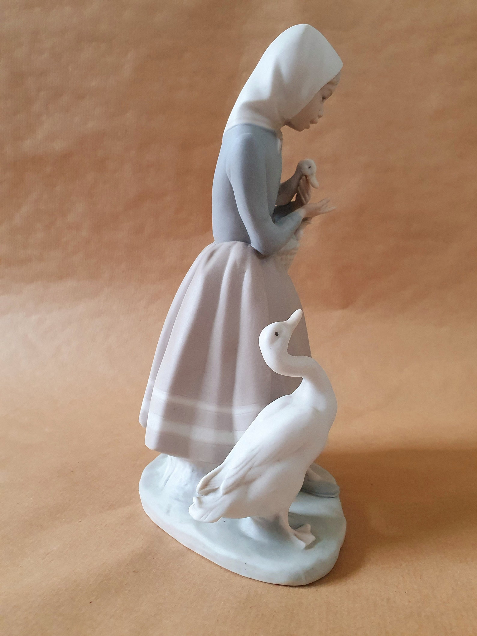 lladro shepherdess with ducks