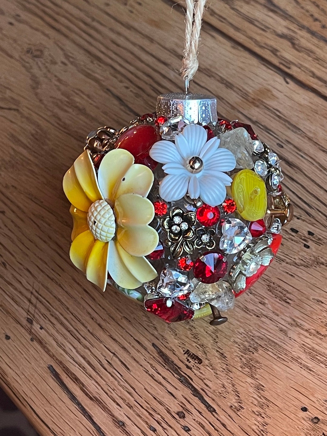 Vintage Jewelry Ornament Upcycled Jewelry Gift for Mom - Etsy UK
