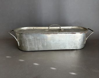 Cazador furtivo de pescado vintage de 16" de acero forrado en hojalata, fabricado en Francia