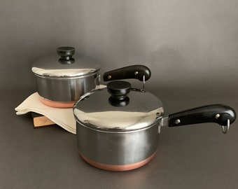 Revere Ware 1.5-quart Pot copper bottom stainless steel soup saucepan cookware w lid black handles hanging classic shiny vintage polished