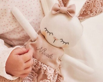 Muñeco Personalizado con Nombre: Muñeco de trapo hecho a mano con nombre de niño