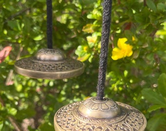 7 cm Tibetan Tingsha Bells with Brocade Zipper Case | Meditation Bell | Buddhist Prayer Cymbals | Yoga Sound Healing | Mindfulness Gift