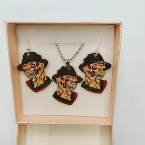 Collier de film d’horreur et boucle d’oreille Set | Ensemble de bijoux de film d’horreur | Freddy