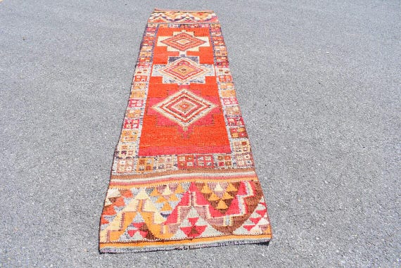 red runner rug, turkish rug, handknotted rug, 2.7 x 10.2 ft , hallway rug, vintage rug corridor rug home decor RRA0152