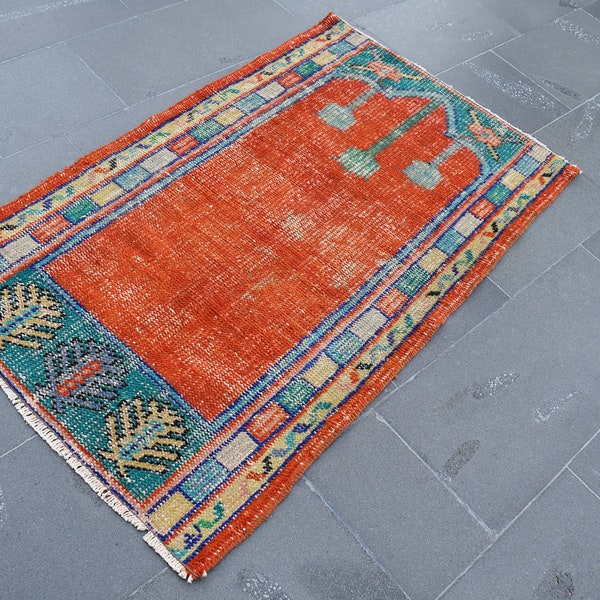 Turkish rug, Boho decor rug, Vintage rug, Doormat, 2.6 x 4.4 ft , Organic wool rug, Small size rug, Oushak rug, Home decor, Carpet, RRA1738