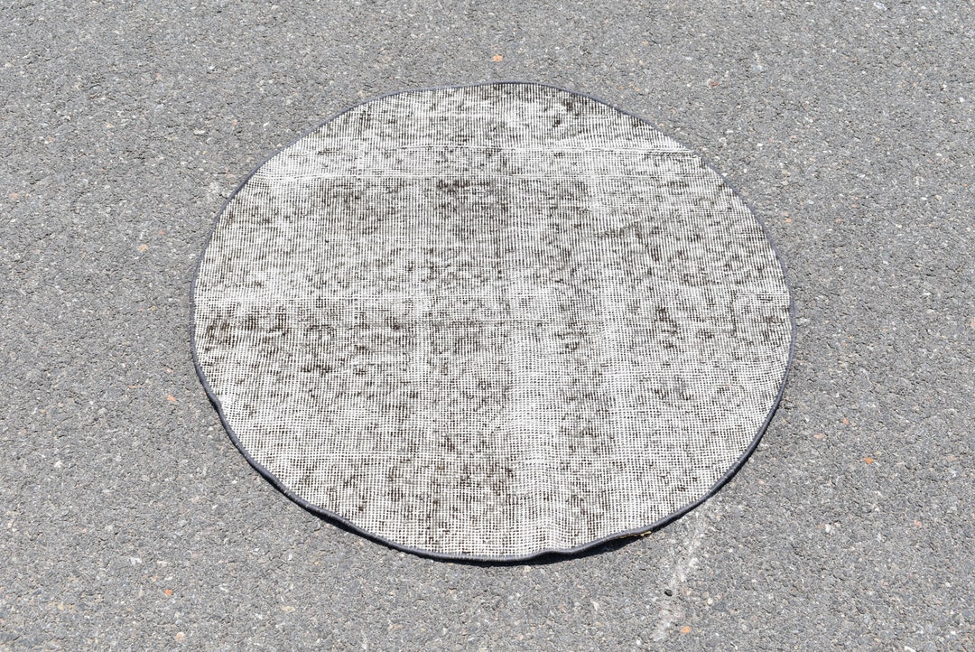 Faded Turkish Rug, Vintage Round Rug, Home Decor Rug, Oushak Rug, 2.7 X